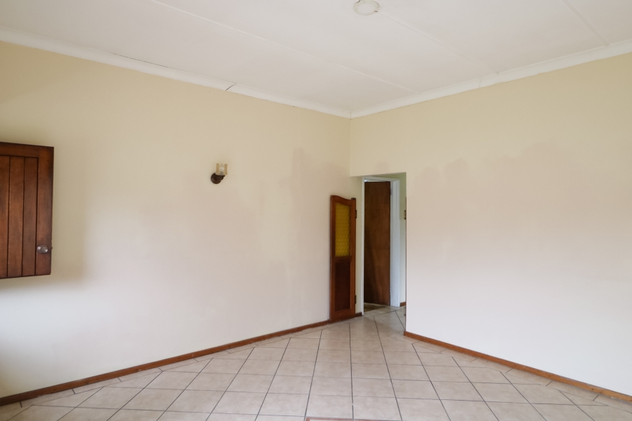 5 Bedroom Property for Sale in Sunnyridge Eastern Cape